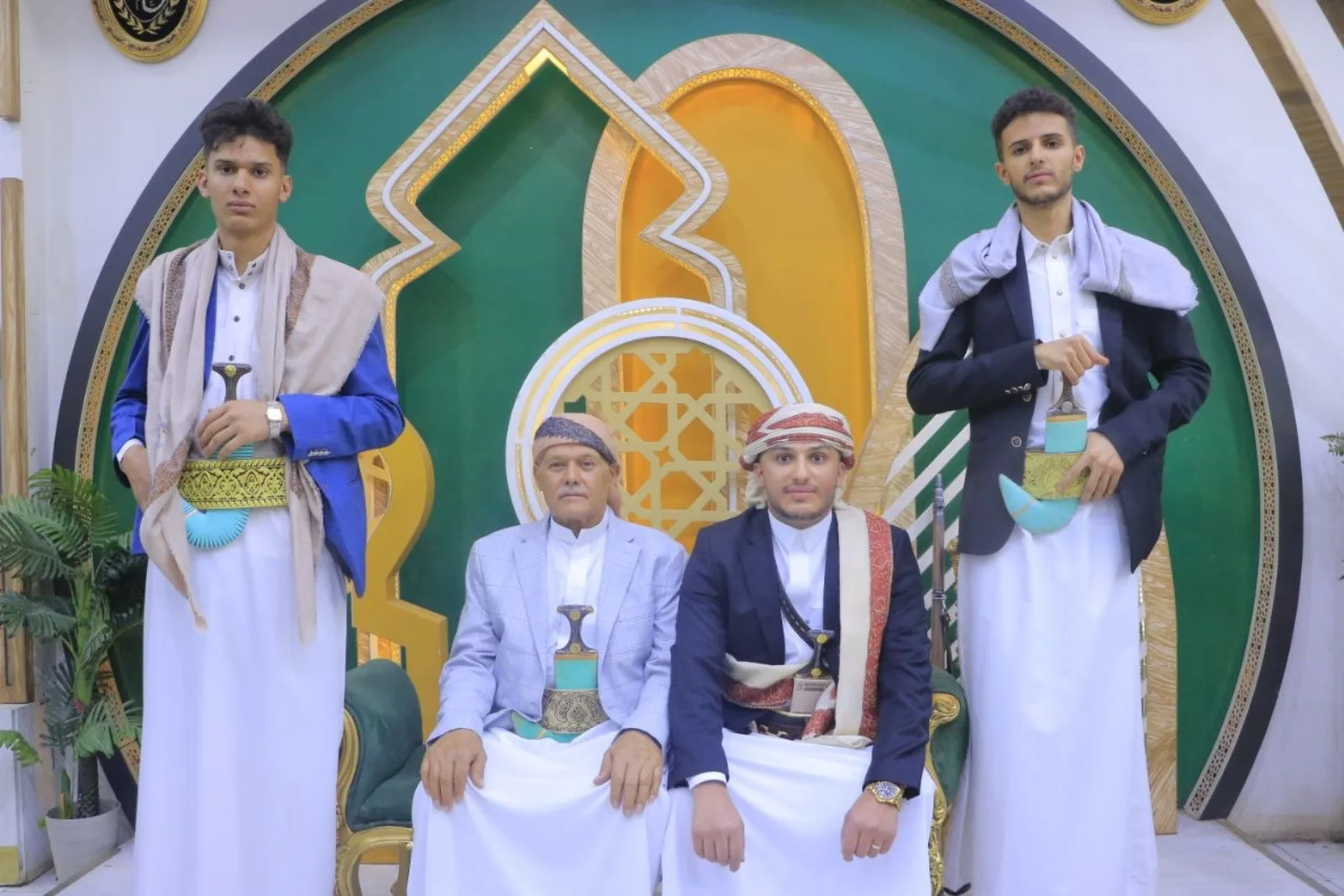 مجلس المقيل في القاعة